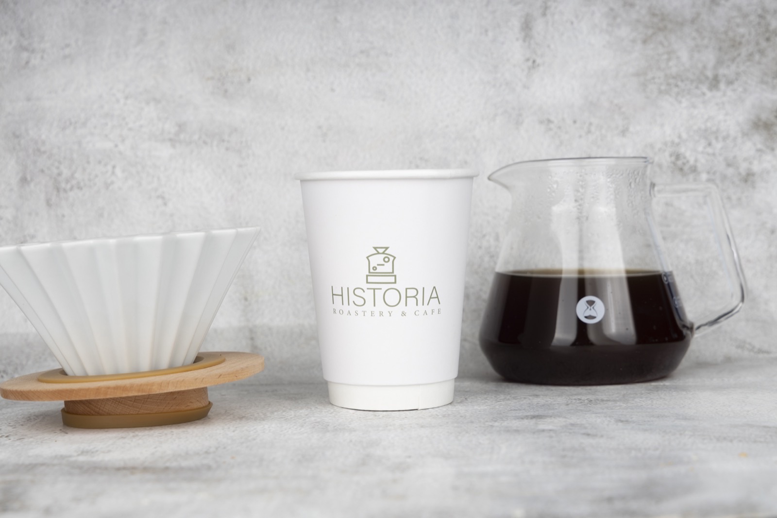 Historia pour-over — dripper, cup and carafe